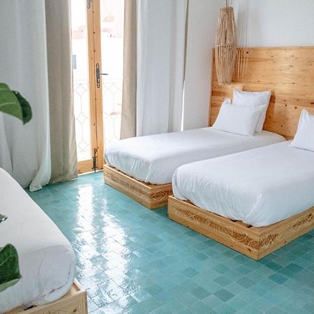 Blue Waves Boutique Hostel Tamraght Eksteriør bilde