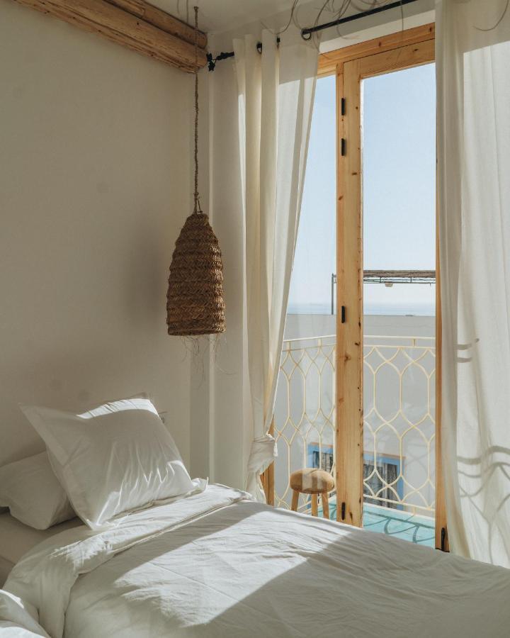 Blue Waves Boutique Hostel Tamraght Eksteriør bilde