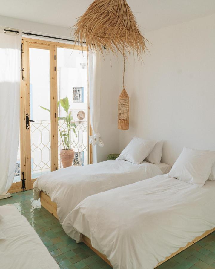 Blue Waves Boutique Hostel Tamraght Eksteriør bilde