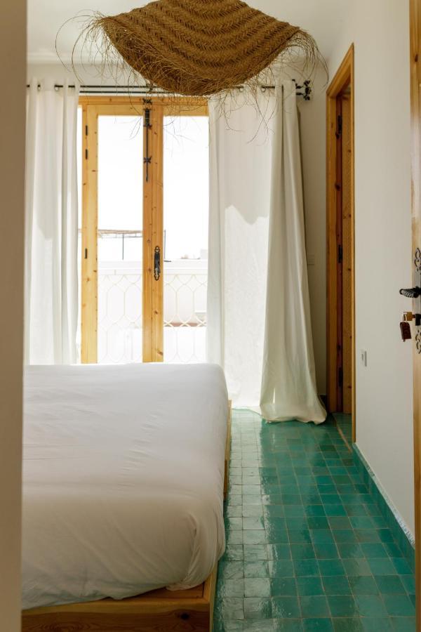 Blue Waves Boutique Hostel Tamraght Eksteriør bilde