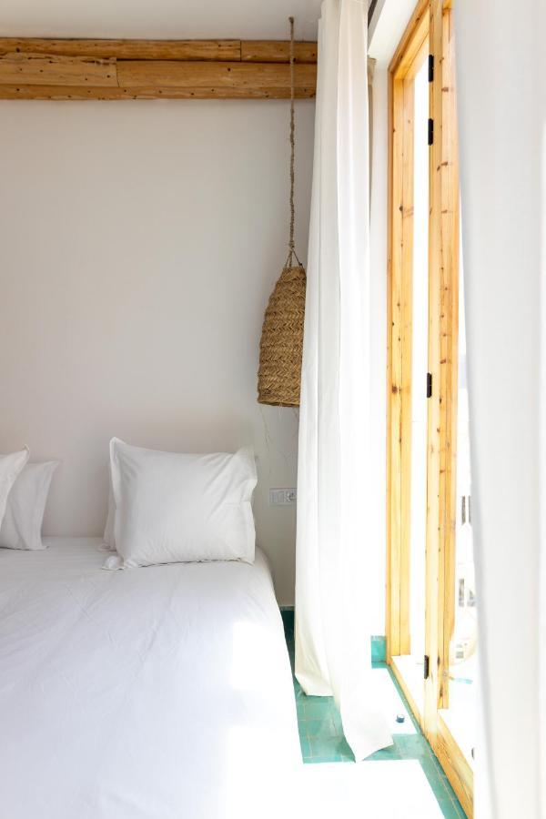 Blue Waves Boutique Hostel Tamraght Eksteriør bilde