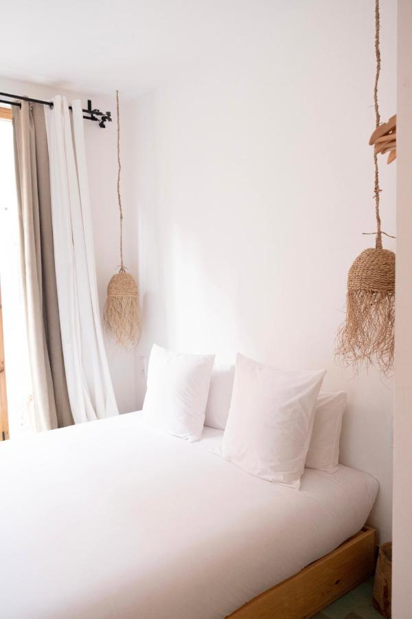 Blue Waves Boutique Hostel Tamraght Eksteriør bilde