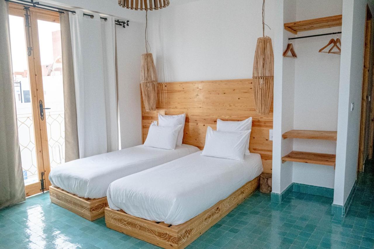 Blue Waves Boutique Hostel Tamraght Eksteriør bilde
