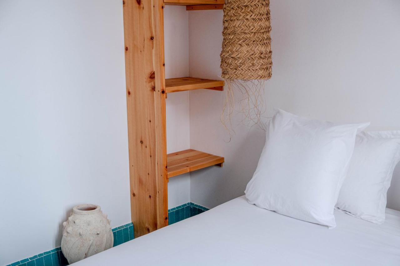 Blue Waves Boutique Hostel Tamraght Eksteriør bilde