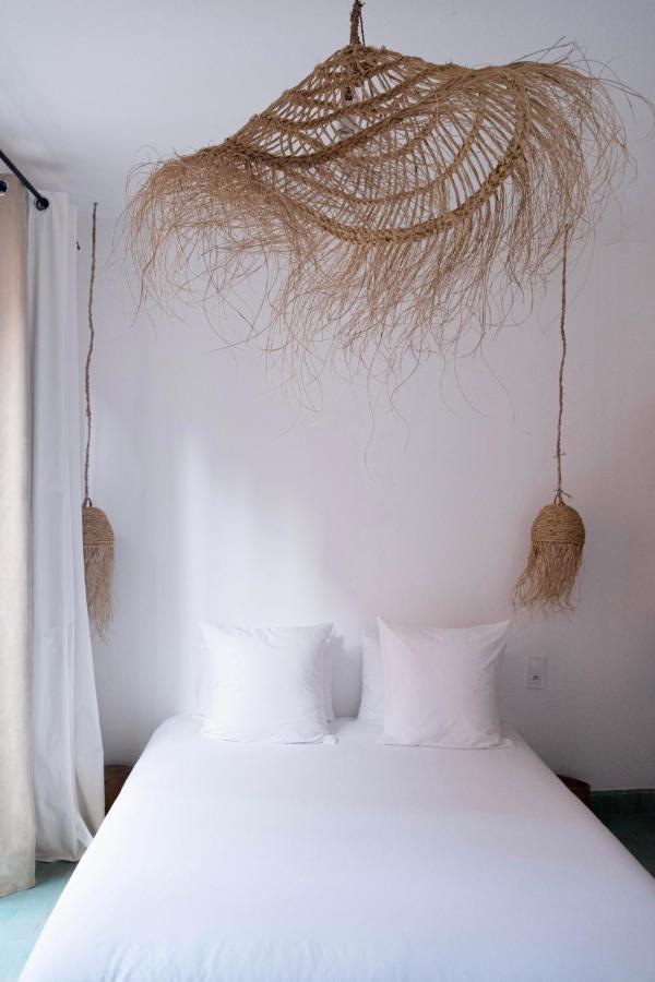 Blue Waves Boutique Hostel Tamraght Eksteriør bilde